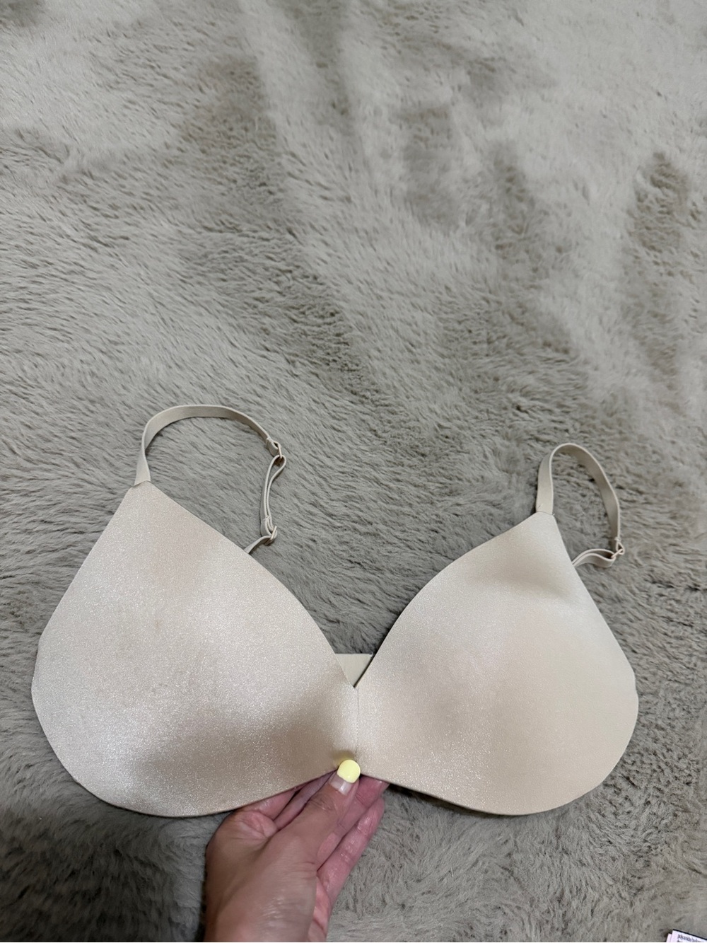 SKIMS 34C Seamless Nude T-Shirt Bra - Lightweight Comfort